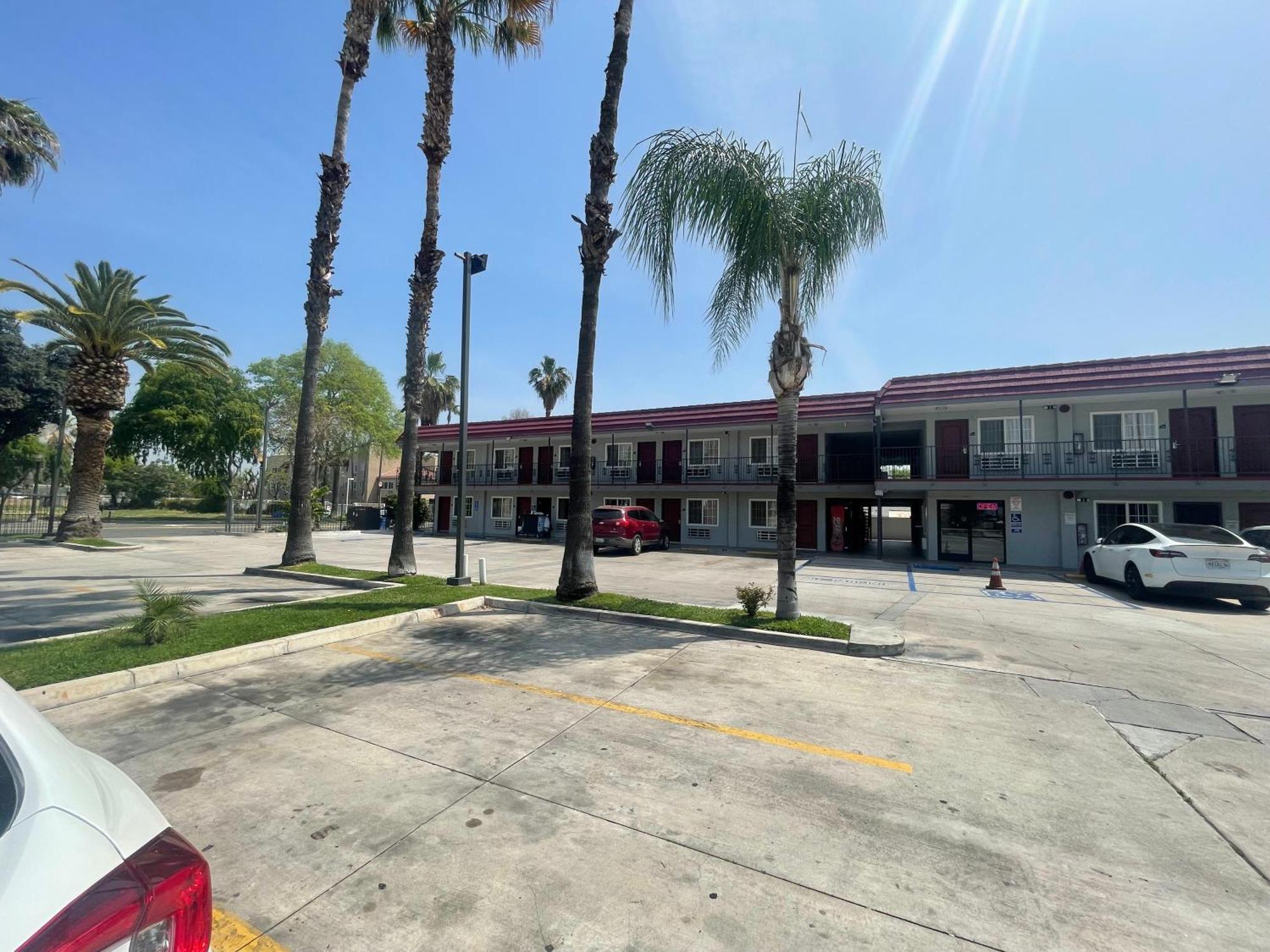 Simplestay Suites - Downtown San Bernardino Exterior foto