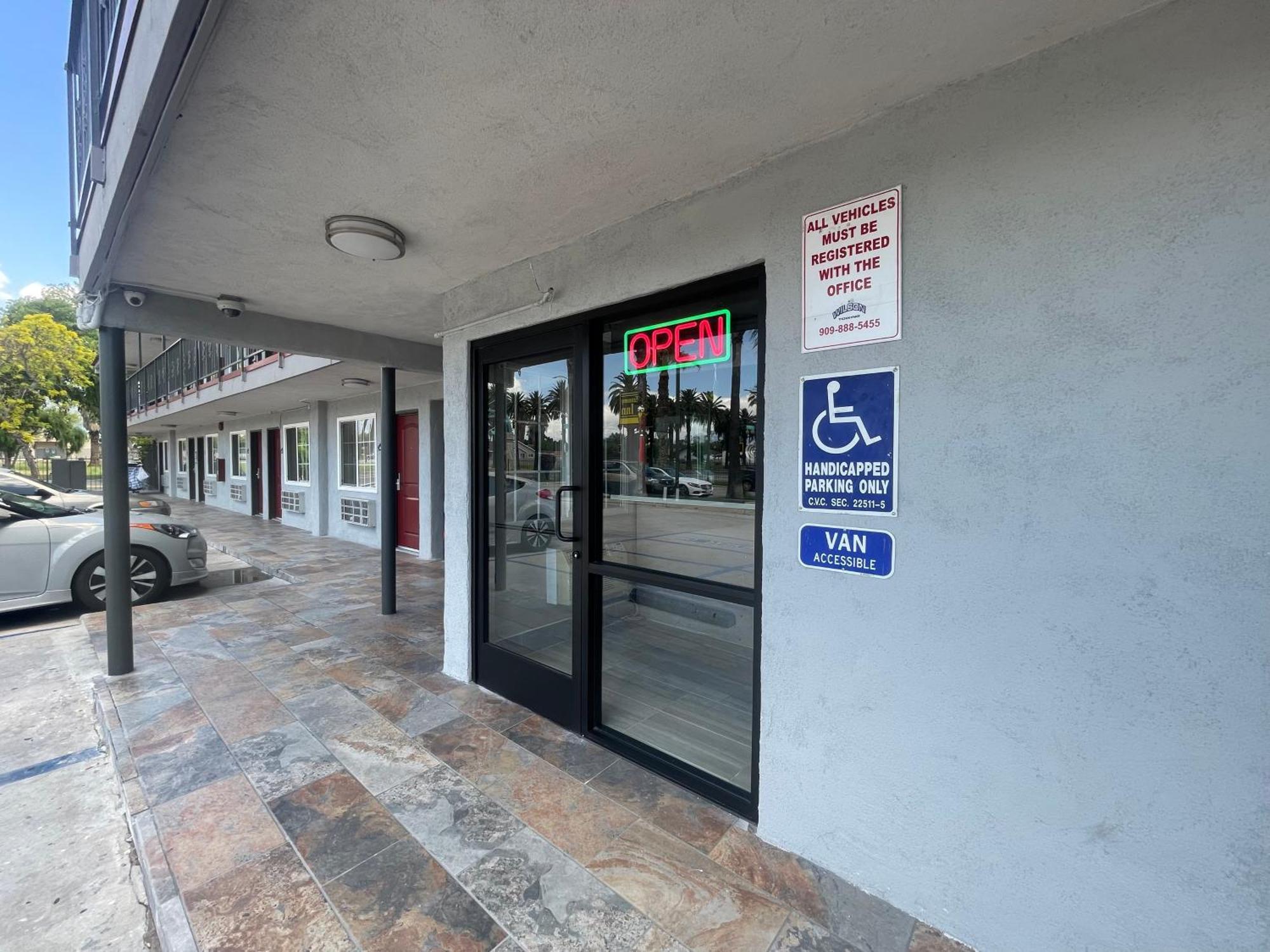 Simplestay Suites - Downtown San Bernardino Exterior foto