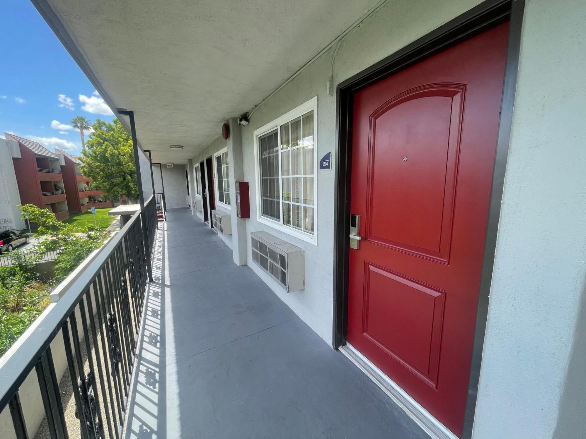 Simplestay Suites - Downtown San Bernardino Exterior foto