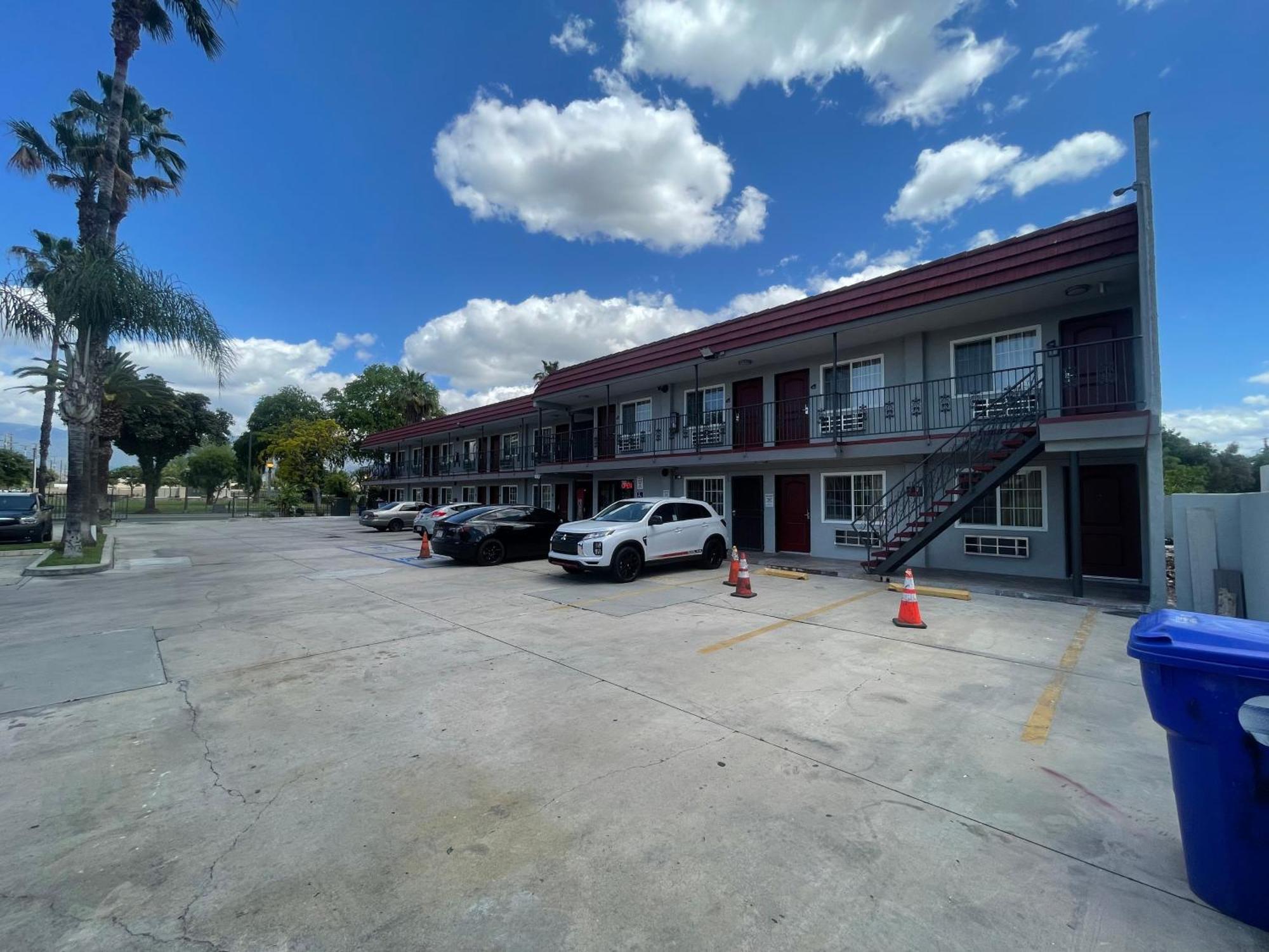 Simplestay Suites - Downtown San Bernardino Exterior foto