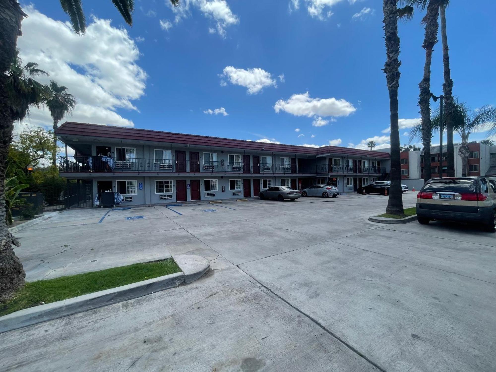 Simplestay Suites - Downtown San Bernardino Exterior foto